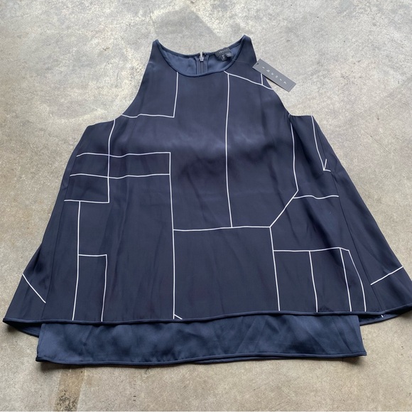 Theory Lyalka C Geometric Print Silk Tank Top New NWT $255 Navy Blue

Medium - Picture 1 of 6